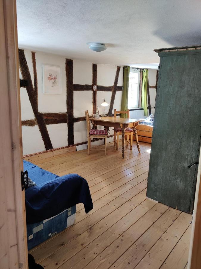 Gemuetliche Gaestezimmer In Einem Neu Sanierten Fachwerkhaus Sachsenheim Eksteriør bilde